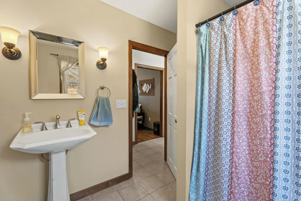 130 Old Union Road Washington ME 04574