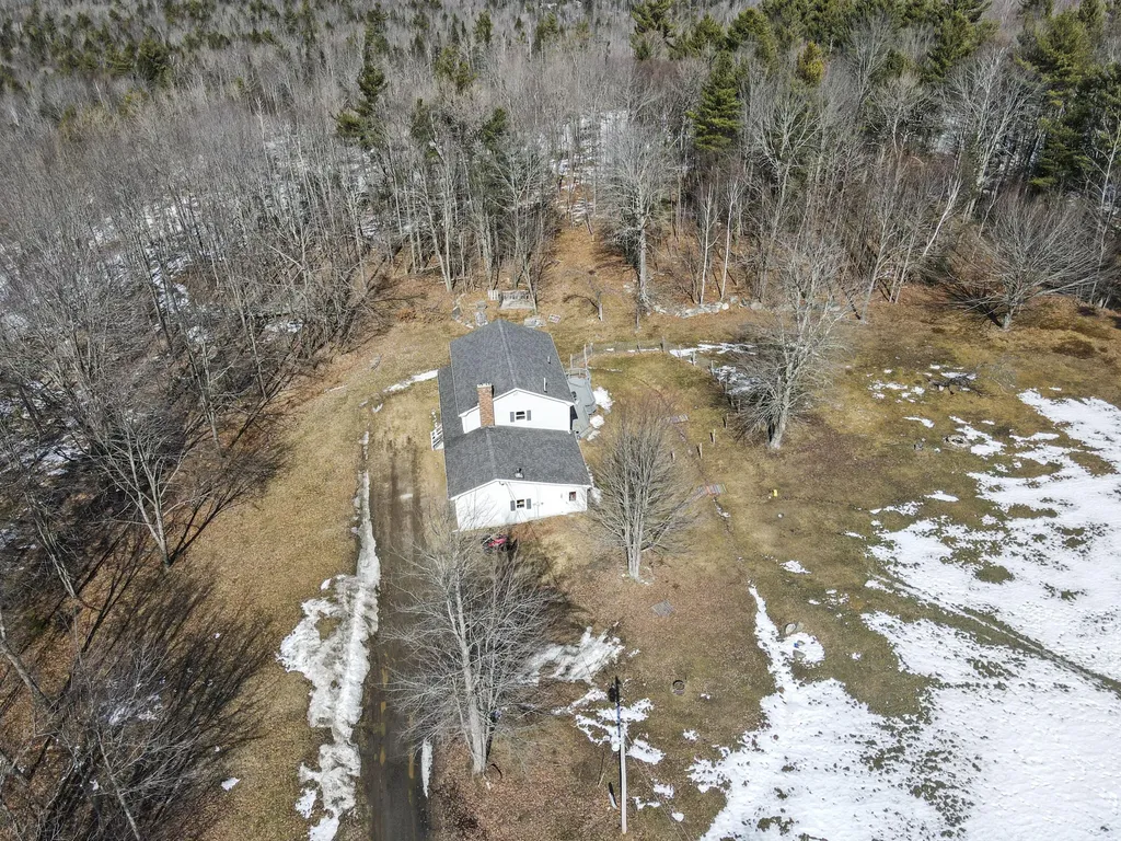 130 Old Union Road Washington ME 04574