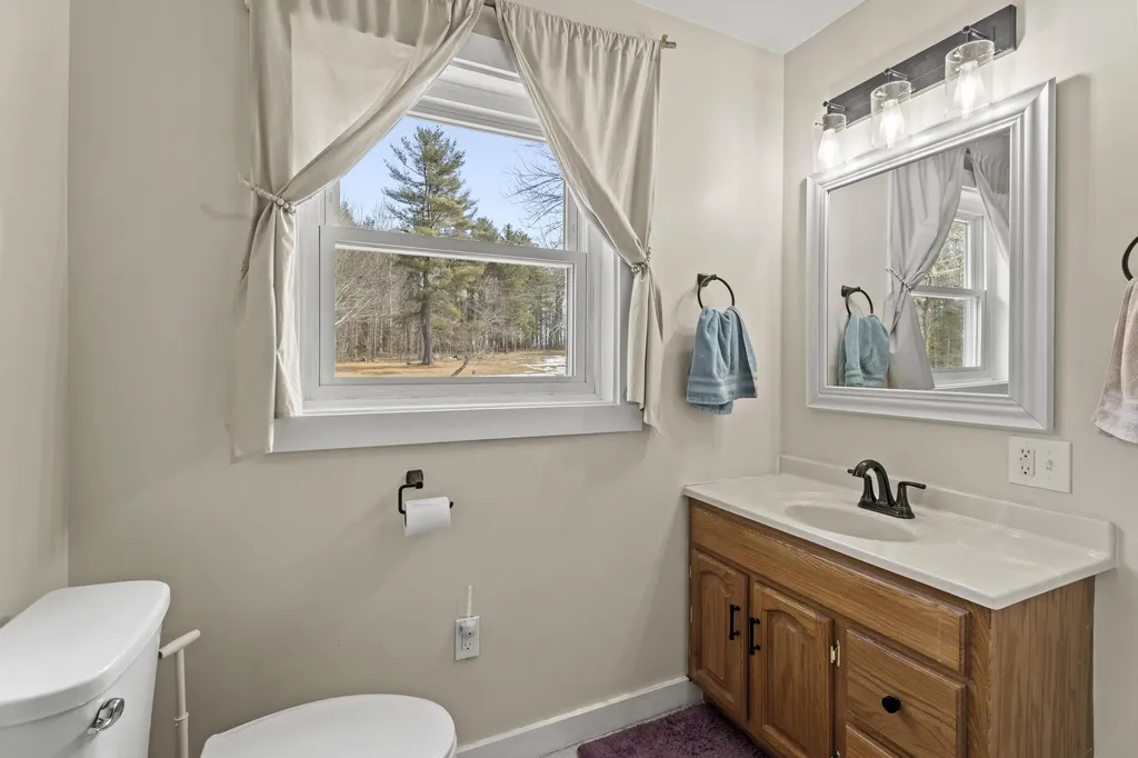 130 Old Union Road Washington ME 04574