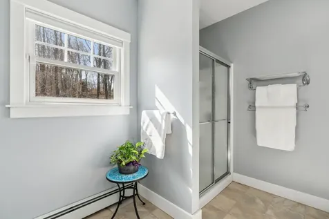 12 Cleaves Farm Road Falmouth ME 04105