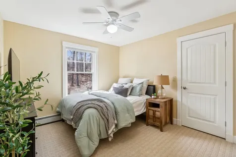 12 Cleaves Farm Road Falmouth ME 04105