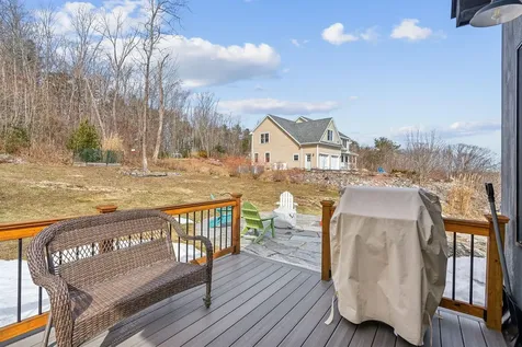 12 Cleaves Farm Road Falmouth ME 04105