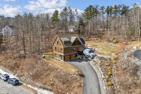 12 Cleaves Farm Road Falmouth ME 04105