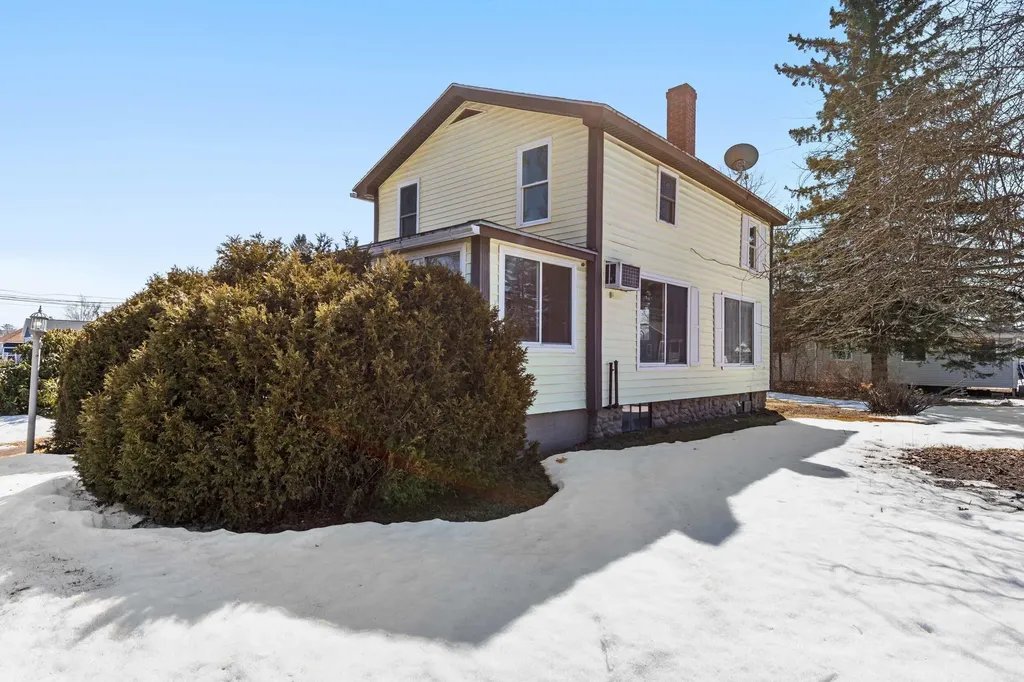1 Dexter Street Sanford ME 04073