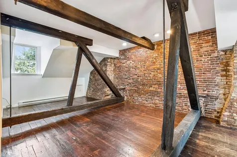 102 Park Street Portland ME 04101