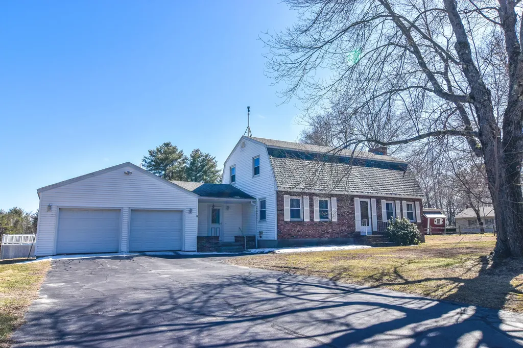 6 Dunn Drive Gray ME 04039