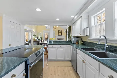 155 Pepperrell Road Kittery ME 03905