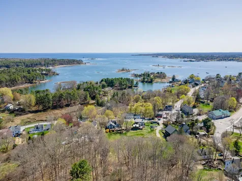 155 Pepperrell Road Kittery ME 03905