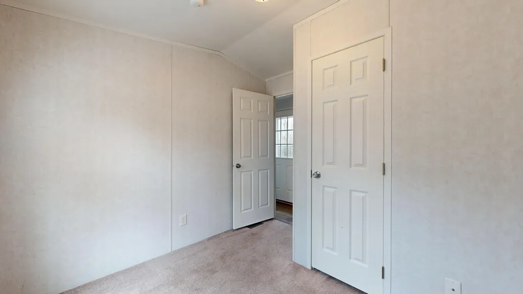 188 N Raymond Road Raymond ME 04071
