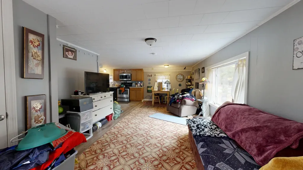 188 N Raymond Road Raymond ME 04071