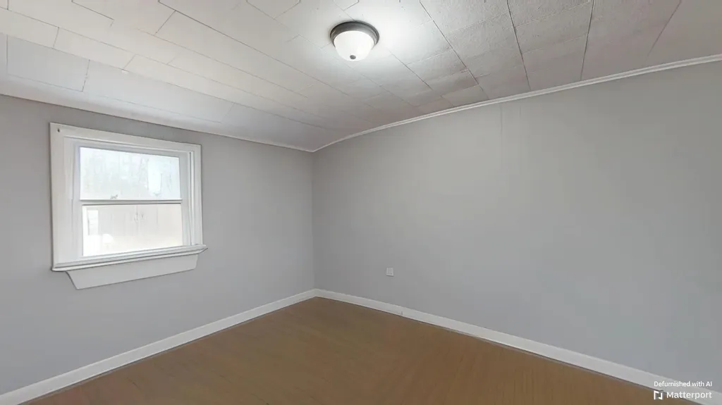 188 N Raymond Road Raymond ME 04071