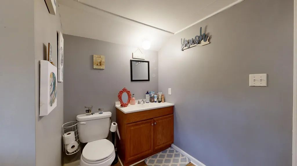 188 N Raymond Road Raymond ME 04071