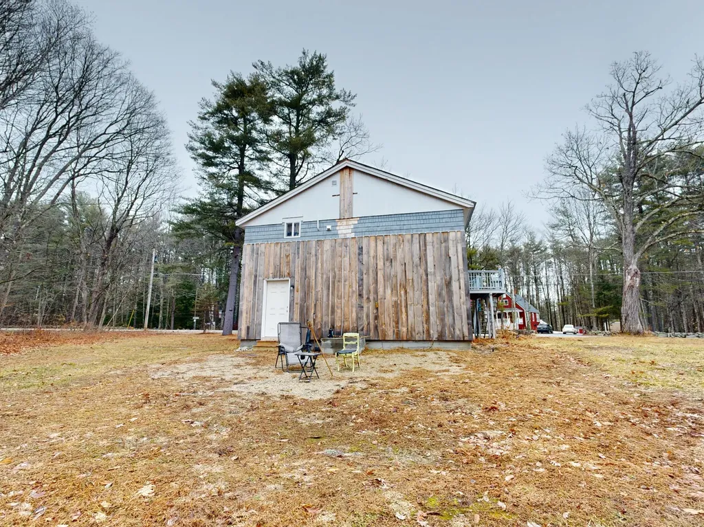 188 N Raymond Road Raymond ME 04071