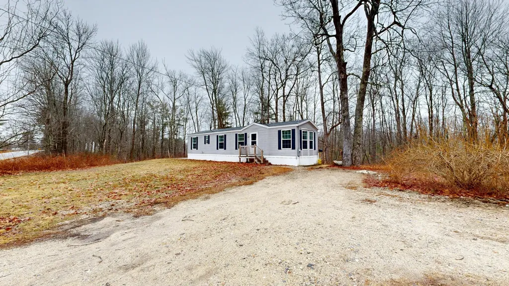 188 N Raymond Road Raymond ME 04071