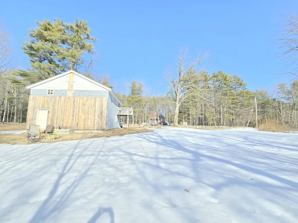 188 N Raymond Road Raymond ME 04071