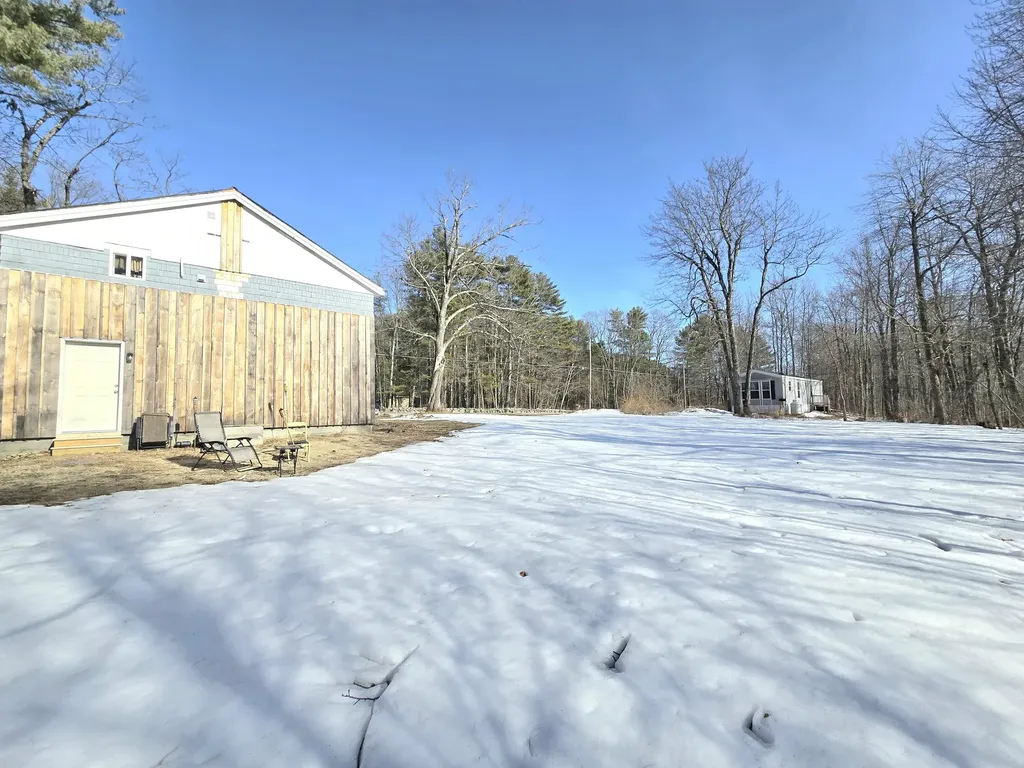 188 N Raymond Road Raymond ME 04071