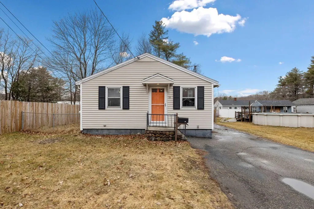 53 Lafayette Street Saco ME 04072