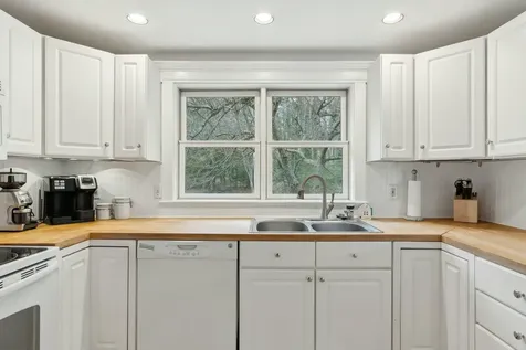 17 Ephraim Tyler Way Kennebunk ME 04043
