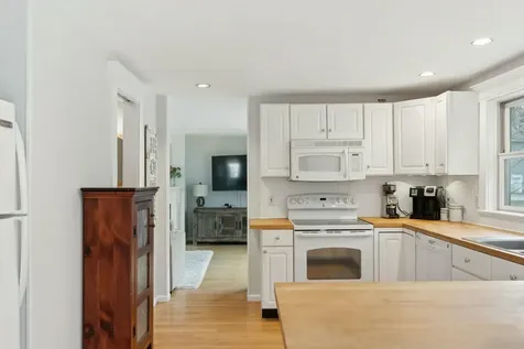 17 Ephraim Tyler Way Kennebunk ME 04043