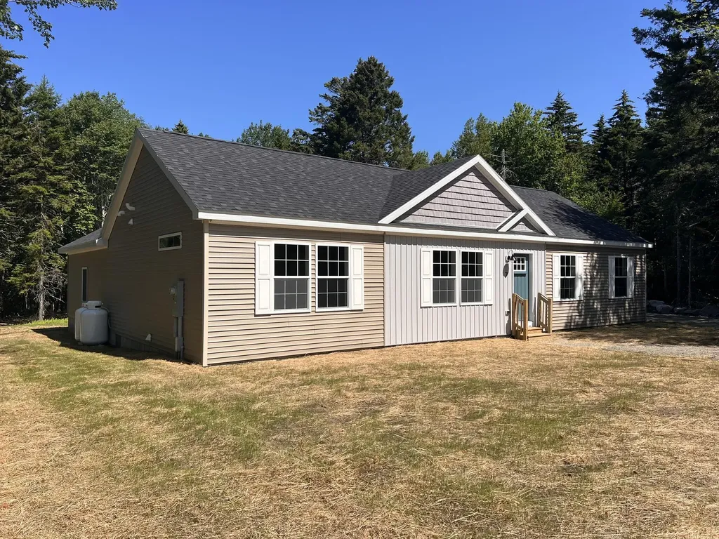 7 Cadillac Way Mount Desert ME 04660