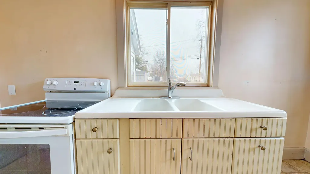 531 College Street Lewiston ME 04240