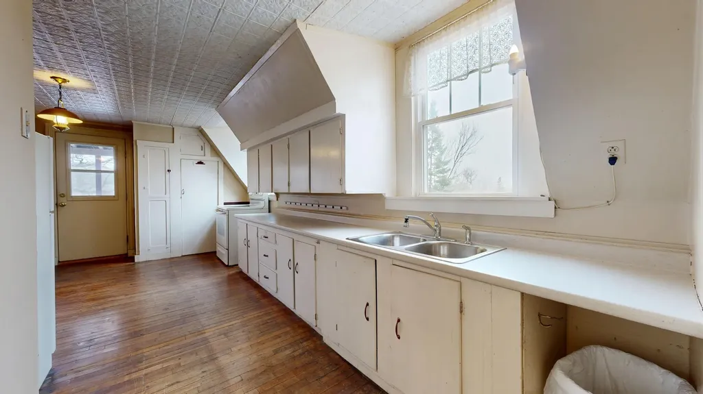 531 College Street Lewiston ME 04240