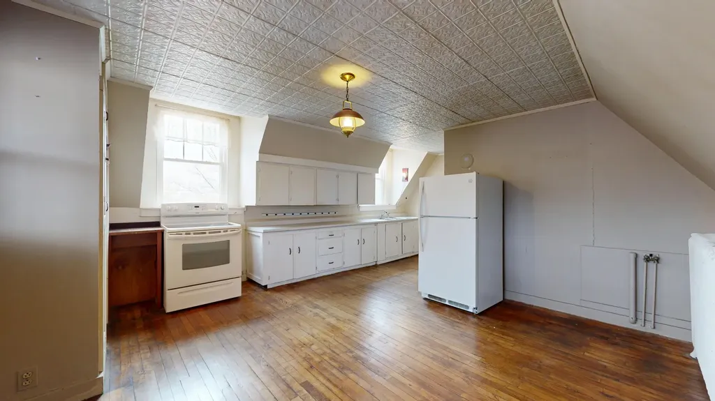 531 College Street Lewiston ME 04240