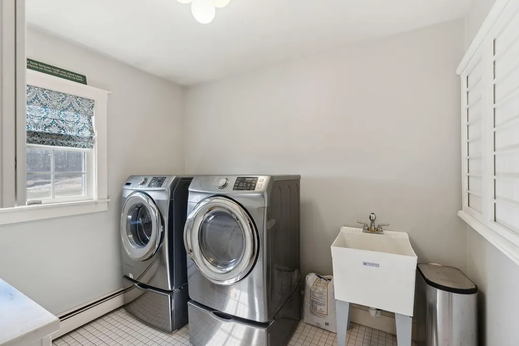 2 Muirfield Road Falmouth ME 04105