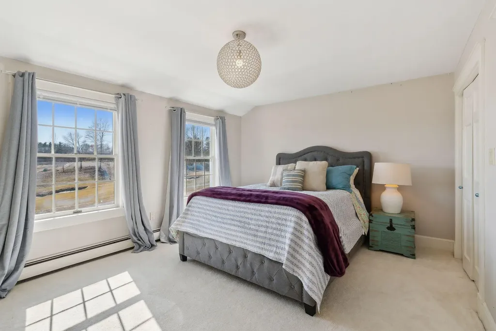 2 Muirfield Road Falmouth ME 04105