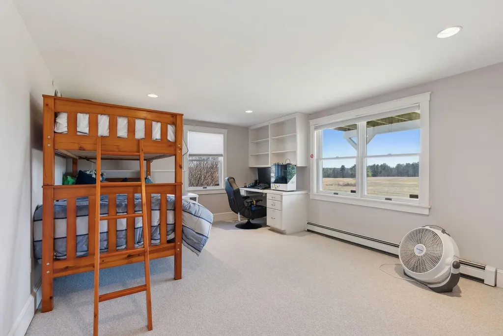 2 Muirfield Road Falmouth ME 04105