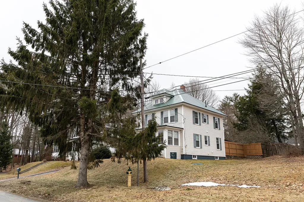 53 Hillside Avenue Old Town ME 04468