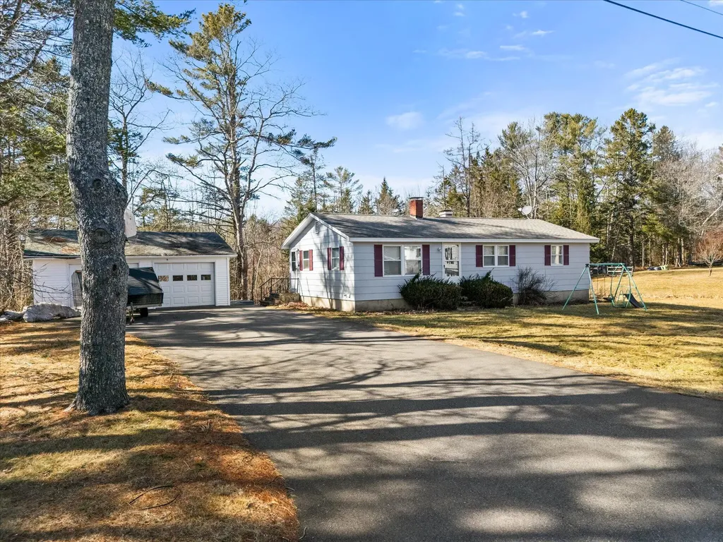 48 Bayview Avenue Bucksport ME 04416