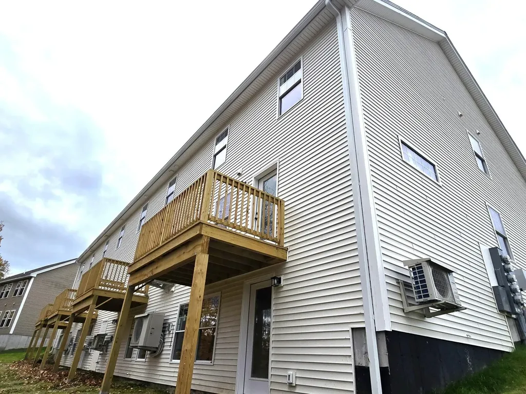 19 Signal Street Sanford ME 04083