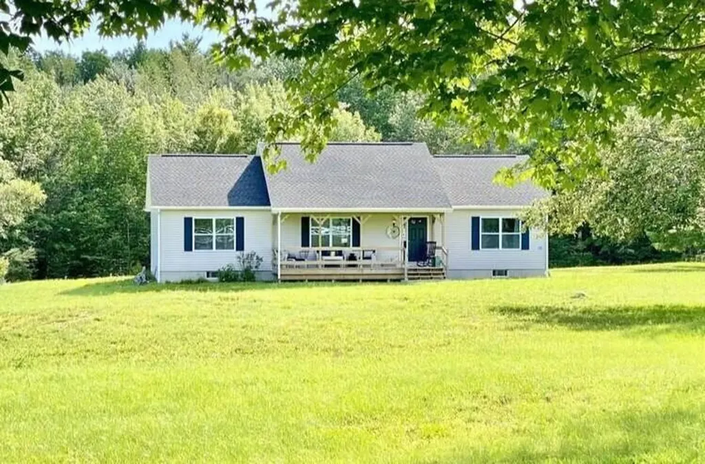 409 Douglas Highway Lamoine ME 04605