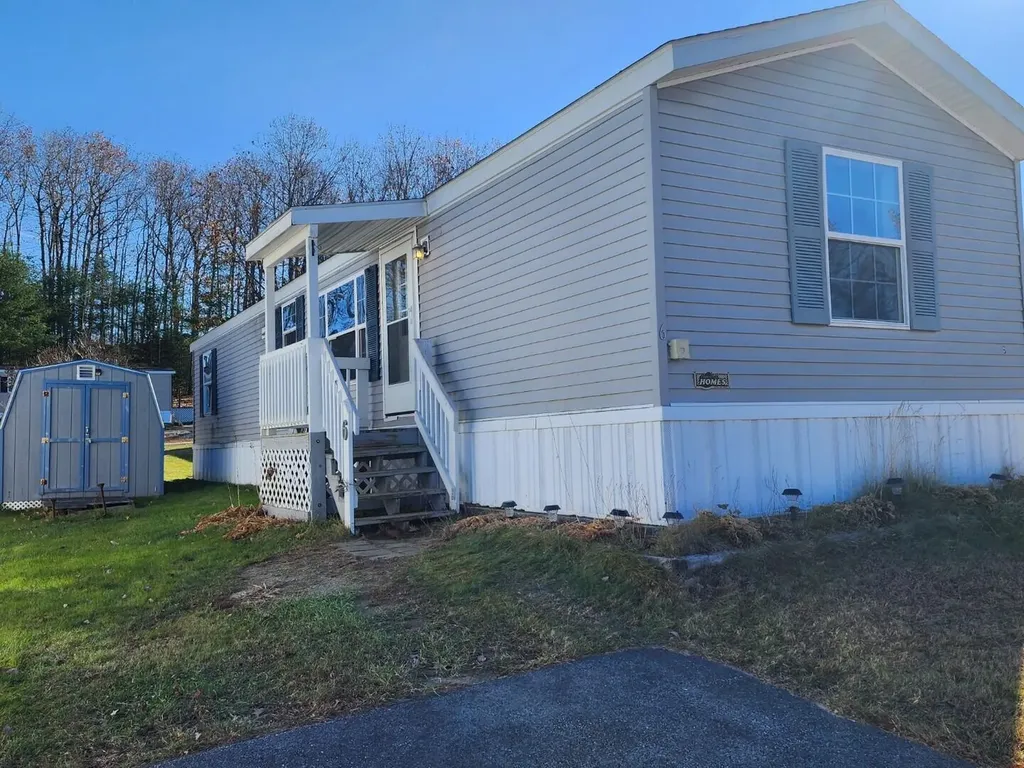 6 Village Drive Lewiston ME 04240