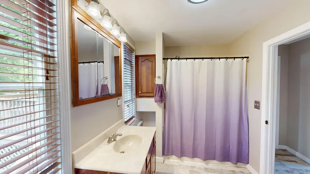 524 Turner Street Auburn ME 04210
