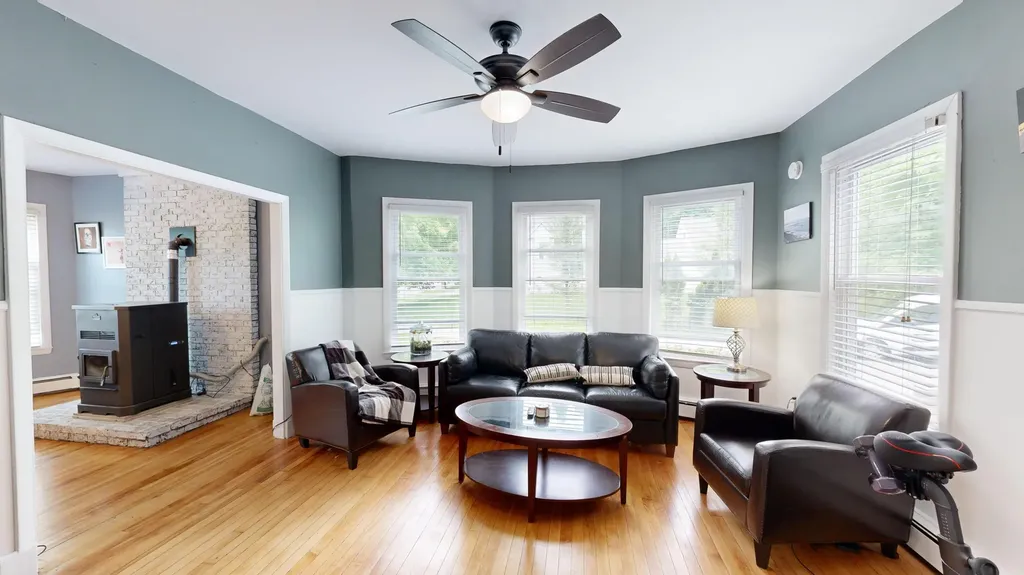 524 Turner Street Auburn ME 04210