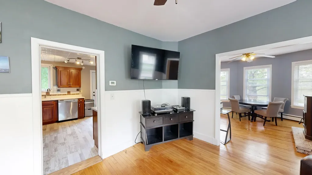 524 Turner Street Auburn ME 04210