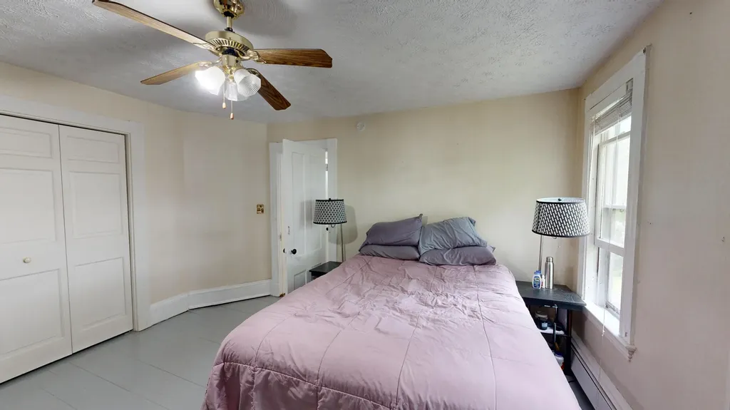 524 Turner Street Auburn ME 04210