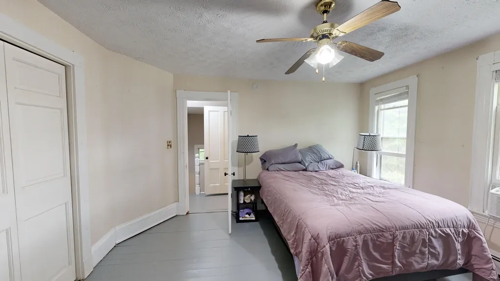 524 Turner Street Auburn ME 04210