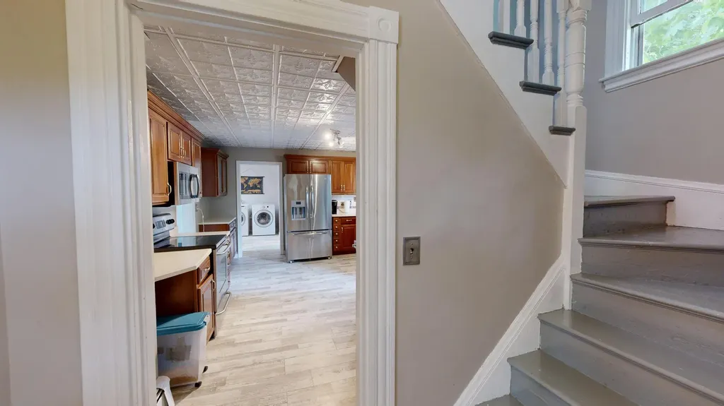 524 Turner Street Auburn ME 04210