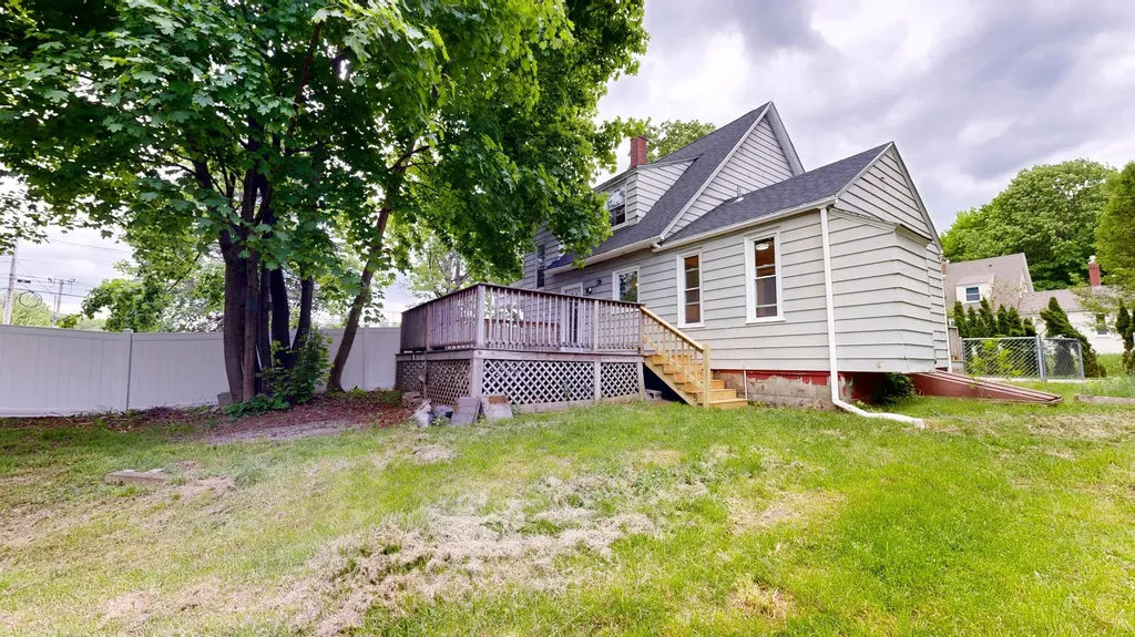 524 Turner Street Auburn ME 04210