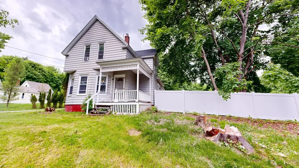 524 Turner Street Auburn ME 04210