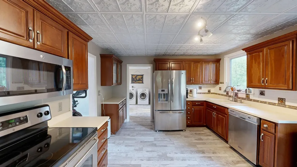 524 Turner Street Auburn ME 04210