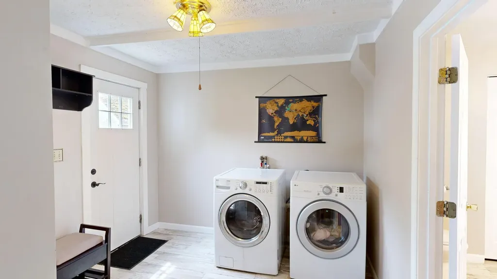 524 Turner Street Auburn ME 04210