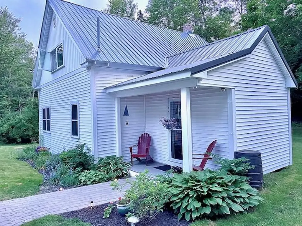 1110 Augusta Road Bowdoin ME 04287