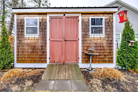39 Aster Lane Cape Elizabeth ME 04107