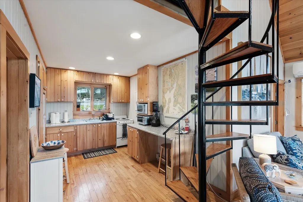 22 Longview Lane Deer Isle ME 04627