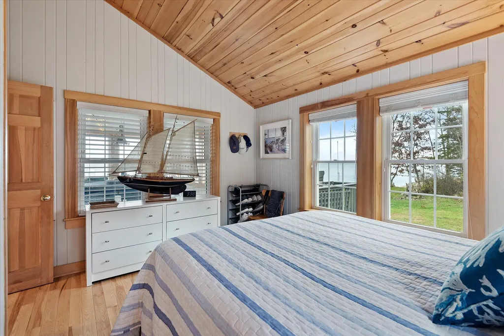 22 Longview Lane Deer Isle ME 04627