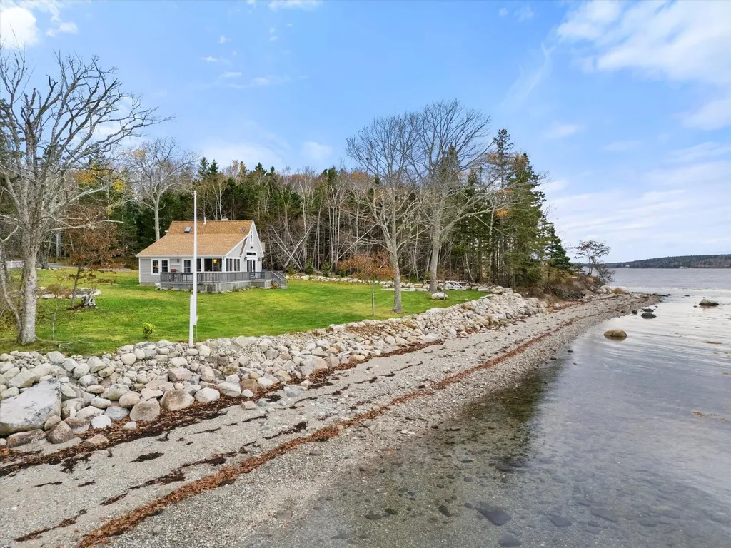 22 Longview Lane Deer Isle ME 04627